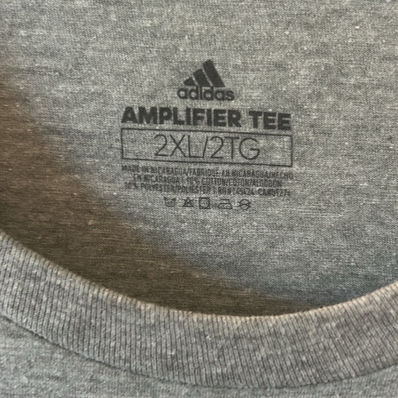 Adidas NWT amplifier Tee - Picture 2 of 2